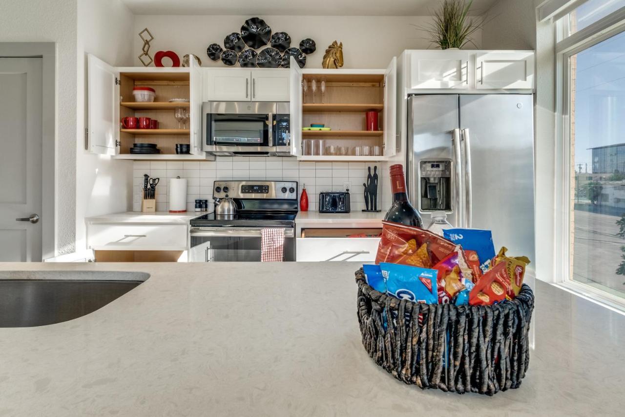 Radiant Condo On The Riverwalk 1325 ซานอันโตนิโอ ภายนอก รูปภาพ
