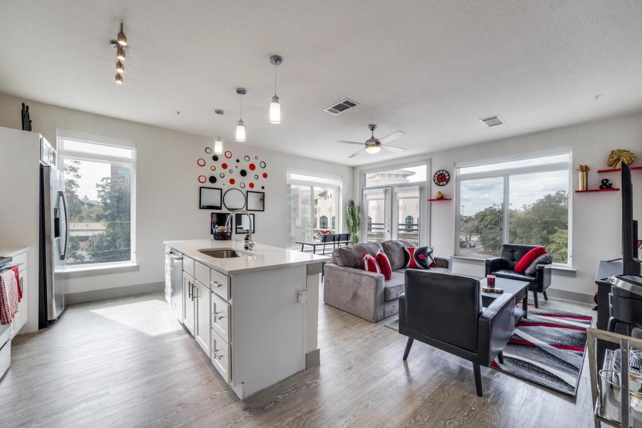 Radiant Condo On The Riverwalk 1325 ซานอันโตนิโอ ภายนอก รูปภาพ